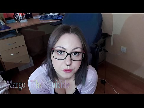 ❤️ Moza sexy con lentes chupa un consolador profundamente ante a cámara ❤️❌ Super sexo a nós gl.porno-fuq.ru ﹏